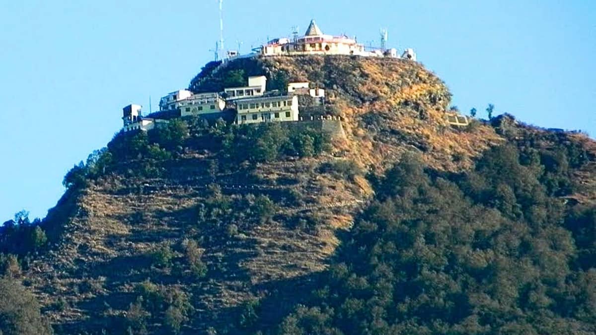 Trek to Kunjapuri Temple