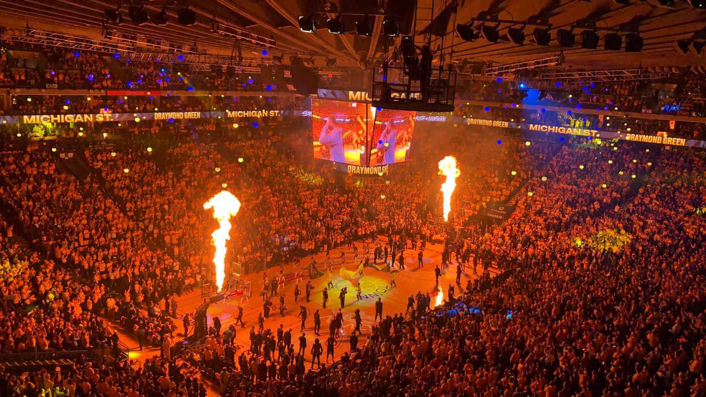 basketball excitement - Huge arena with crowd of people
