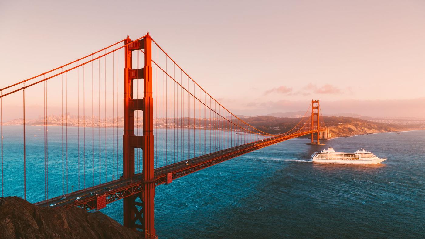 Golden Gate Bridge at sunset, San Francisco, California, USA